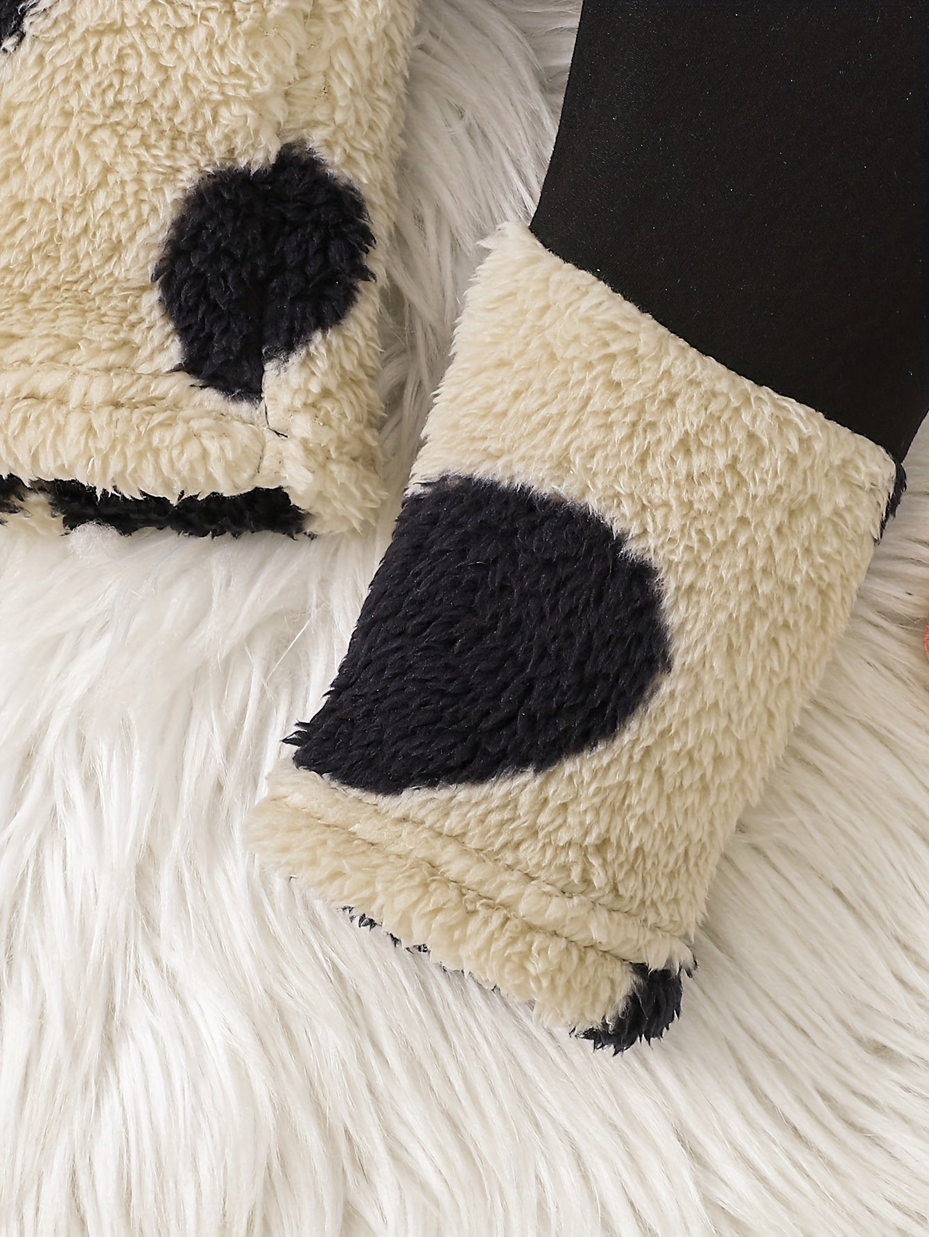 1- Girls' Fashion Casual Heart Print Plush Hoodie and Patchwork Knit Pants Set, Suitable for Autumn and Winter, School, Leisure, Outdoor Sports, Perfect for Outdoor