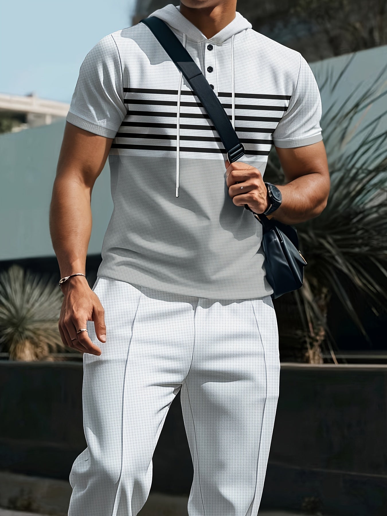 Men'S Summer Casual Sportswear Set, Striped Patchwork Short Sleeve, Polyester Material, Suitable for Leisure and Sports Outings, Fashionable and Trendy, with Drawstring Belt and Pockets, Ideal for Summer Activities, Hooded Sh
