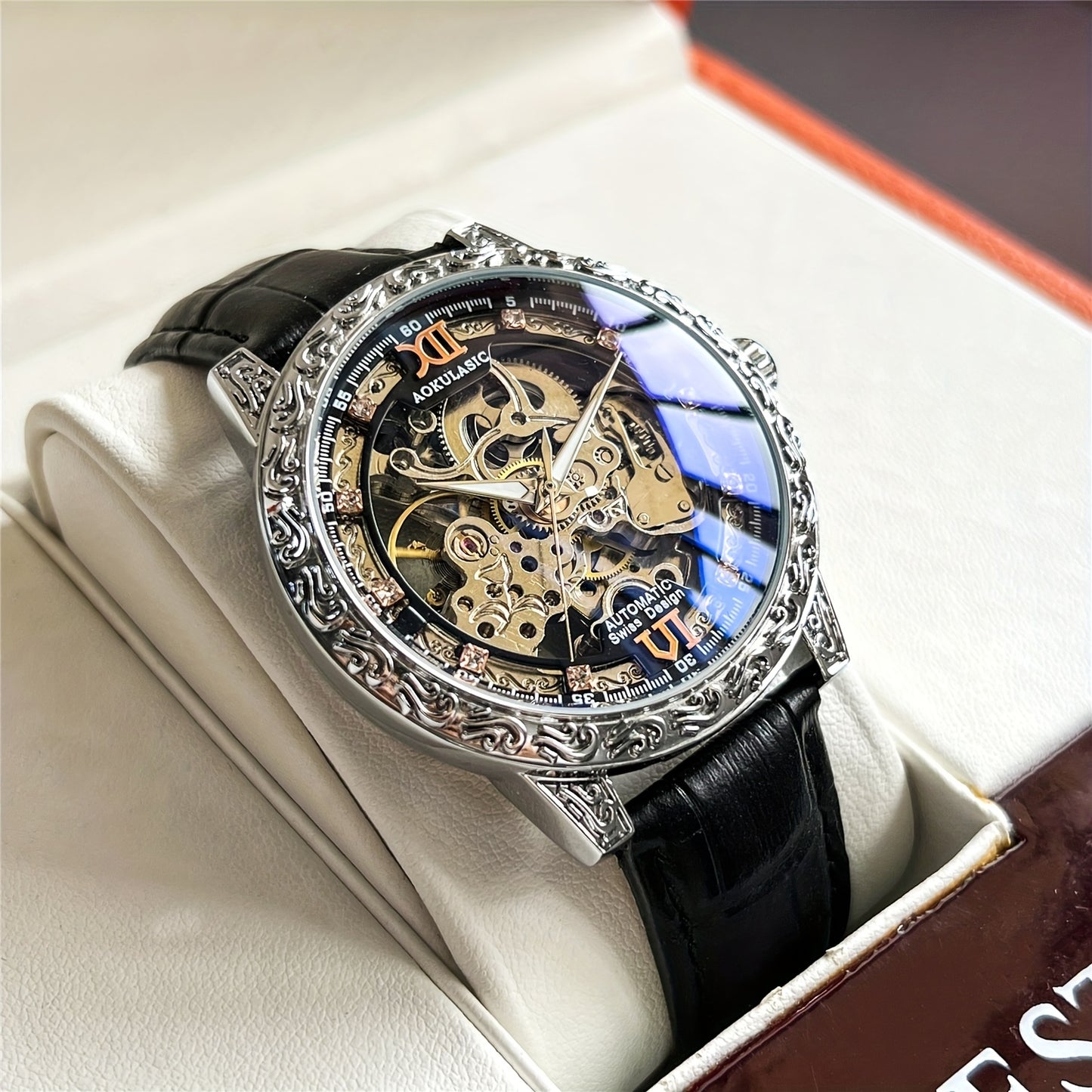 Vintage Hollow Carved Automatic Mechanical Men'S Watch, Fashionable Luxury Men'S Watch, High-end Thickened Mechanical Style Hip-Hop Party Wristwatch, Without Battery