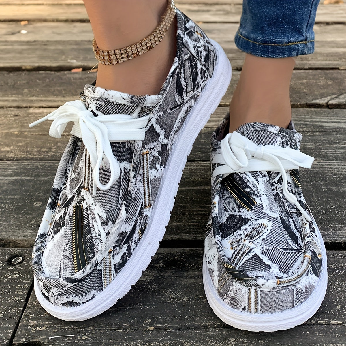 Women's Denim Print Flat Sneakers, Lightweight Round Toe Low Top Shoes, Casual Outdoor Walking Shoes plus size