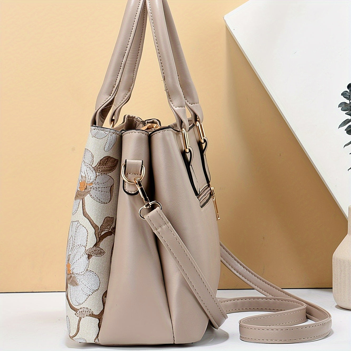 Chic Floral Print Handbag for Wo - Spacious 3-Layer Design with Pockets, Zip Closure, Durable PU Material - Available in Khaki, Cream, Green, Blue, Black
