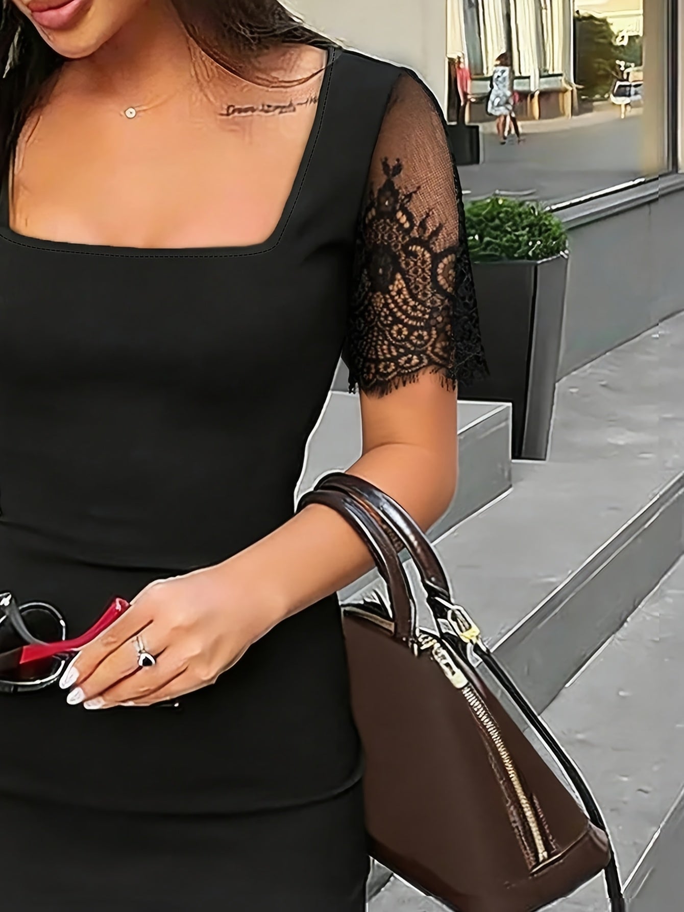 Women's Elegant Lace Spliced Slit Bodycon Midi Dress