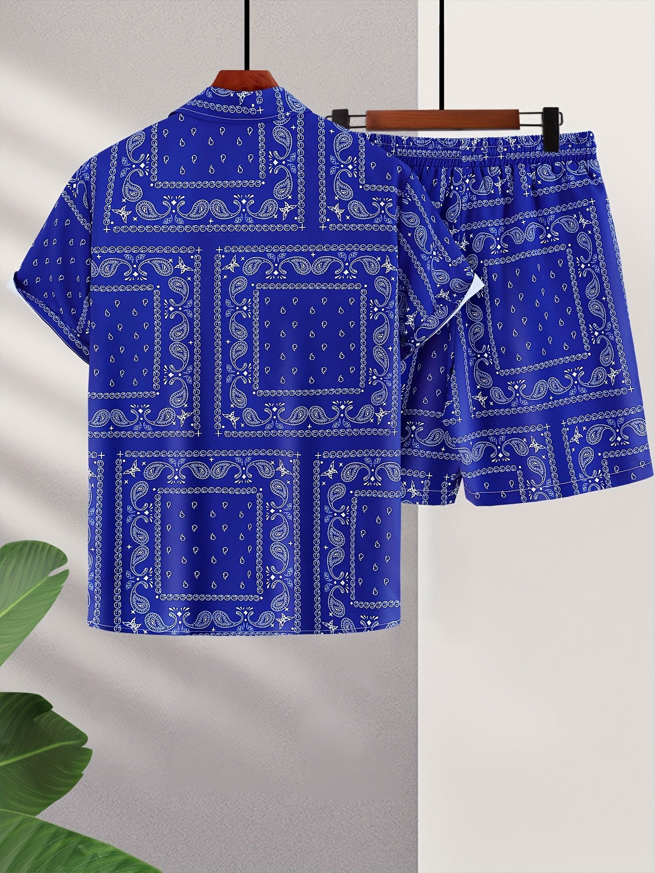 Men's Paisley Print Short Sleeve Shorts Single Button Shirt Suit with Elastic Cord and Pockets