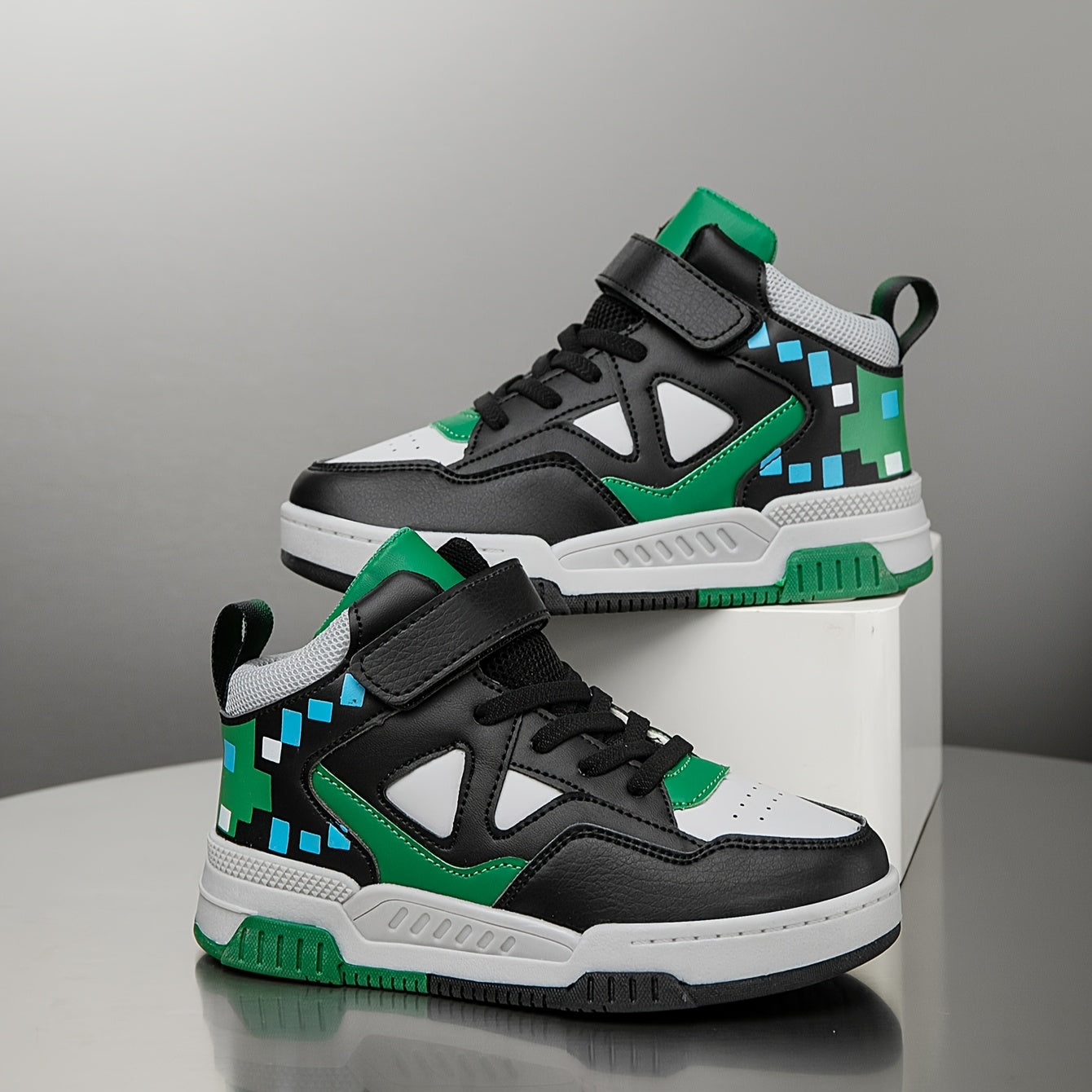 Youngsters' High-Top Sneakers with Color Block Design - Breathable, Non-Slip & Durable for Boys and Girls - Perfect for Outdoor Activities & Casual Attire