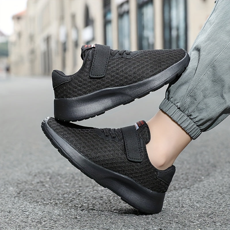 Fashionable Double Mesh Casual Sports Shoes for Boys, Suitable for Children Aged 8-12, Available in All Black And Sizes 28-39.