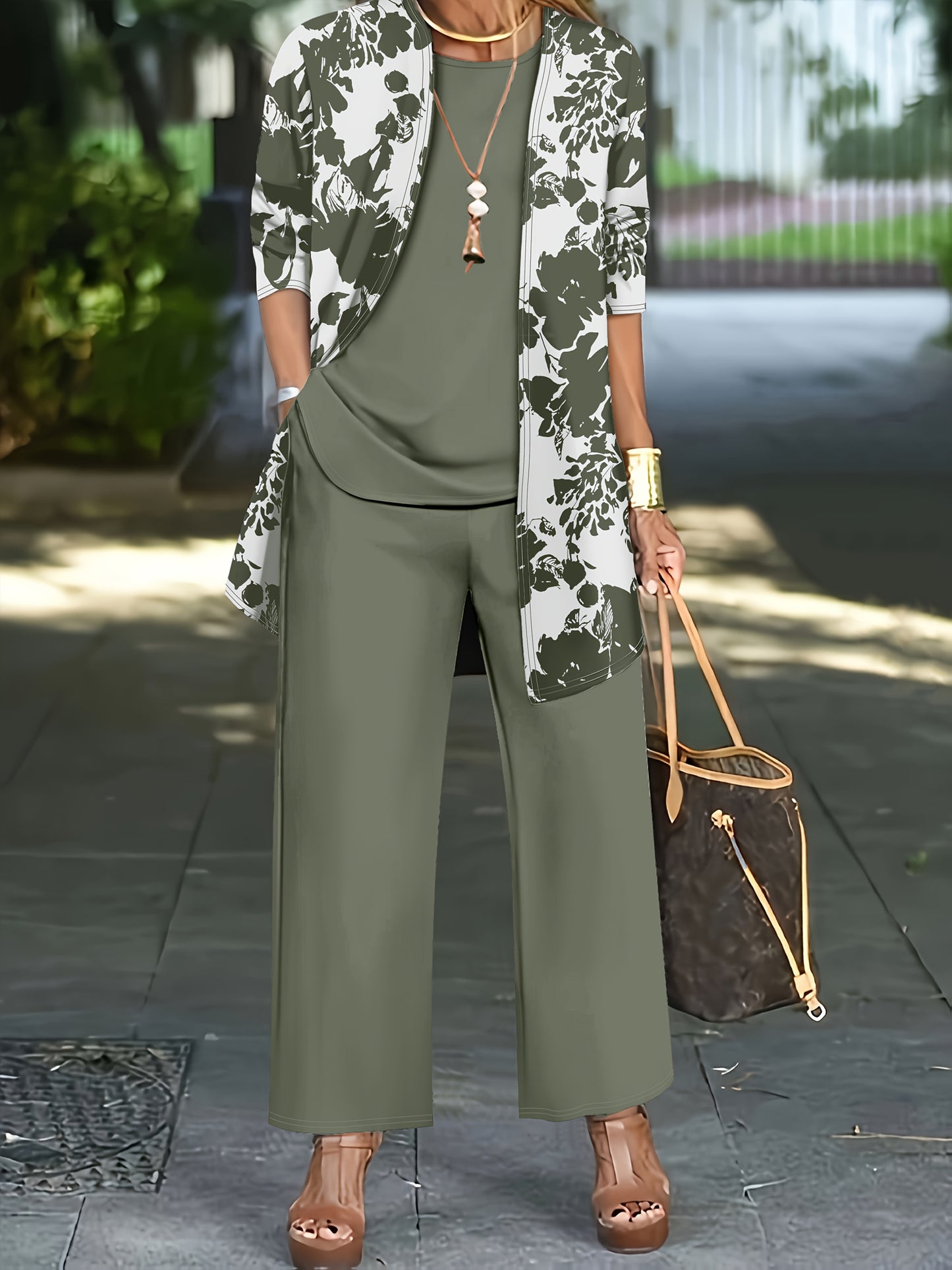 Plus Size, A three-piece set of elegant and unique female plus-size floral printed top and solid-colored vest and trousers