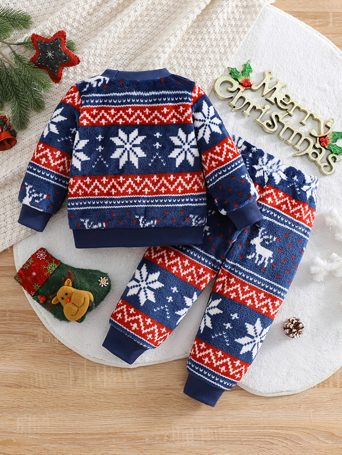 2pcs Girls' Cute Deer Print Fashionable Thick Flannel Set for Autumn/Winter, Soft and Comfortable Warm Outfit, Versatile Casual Attire with Outdoor Activities, Winter Clothing, Autumn Fashion, Stylish Kids' Wear, Playful Desi