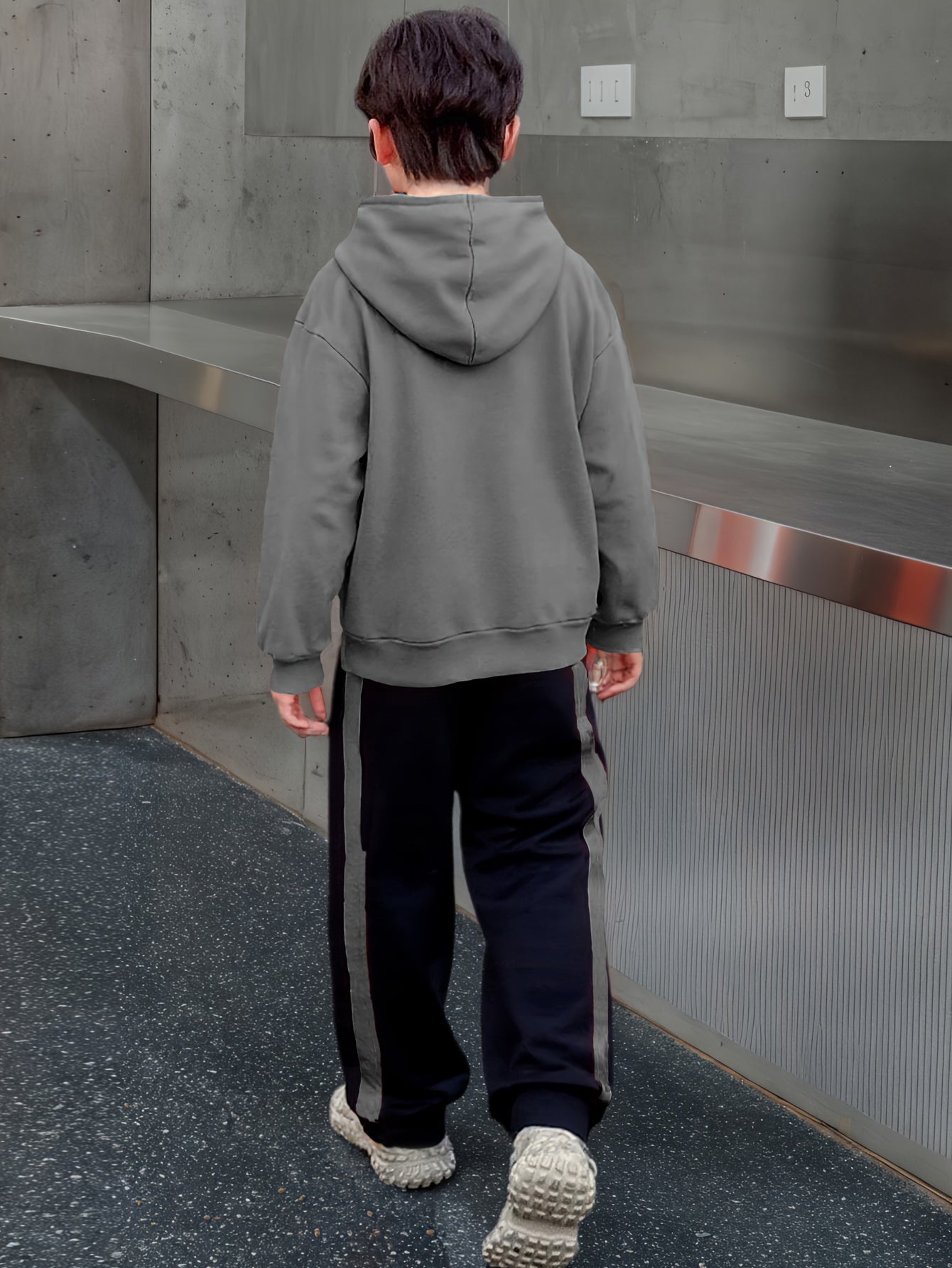 2pcs Boys' Winter Hooded Sweatsuit & Pants - Warm Sweater Outfit with Matching Long Pants, Colorblock Hoodie (Suitable for & Big Kids) - Machine Washable 2pcs set, Perfect for Outdoor