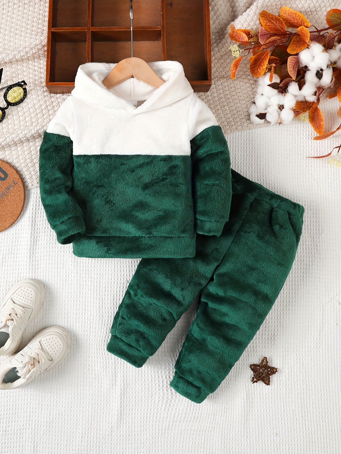 Boys' Cozy Fleece Hoodie & Pants Set - Gray & White Geometric Pattern, Long Sleeve Pullover with Hood, Soft Knit Fabric, Perfect for Fall & Winter, Casual Style, Everyday Comfort, Everyday Comfort Wear | Geometric Pattern Hoo