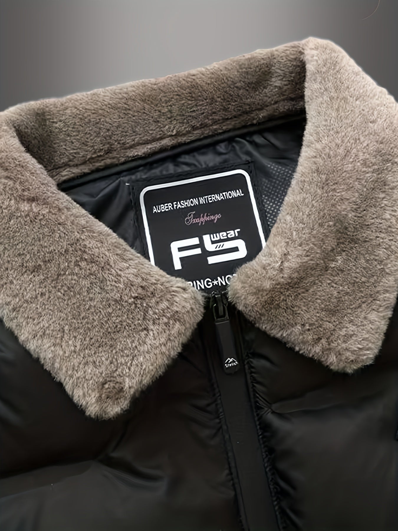 Men'S Heavy-Duty Winter Coat - Full-Zip Cold Weather Jacket with Zippered Pockets, Non-Stretch Fabric, Elegant Lapel Collar - Formal & Everyday Outerwear for Men, Winter Jacket, Seasonal Fashion, Classic Design, Durable Const