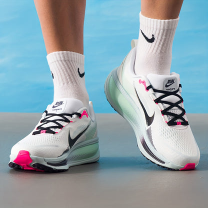 Nike VOMERO 18 Men's Low-Top Running Sneakers with Cushioning