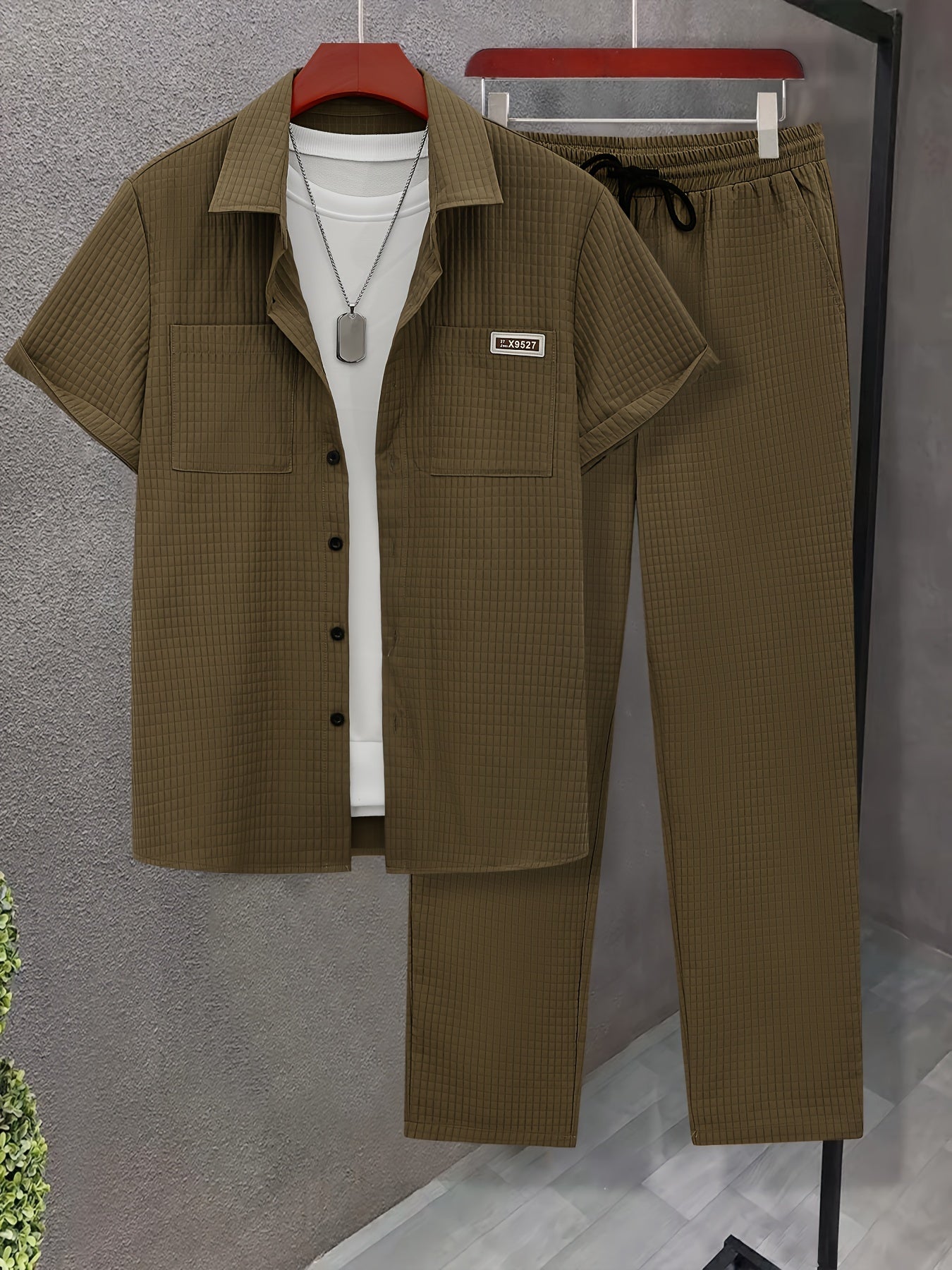 Summer Men'S Casual Bread Pattern Texture Short Sleeve Long Pants Shirt Set, 100% Polyester, Double Pocket Shirt, Turnover Woven Top Can Be Machine Washed and Dry Cleaned