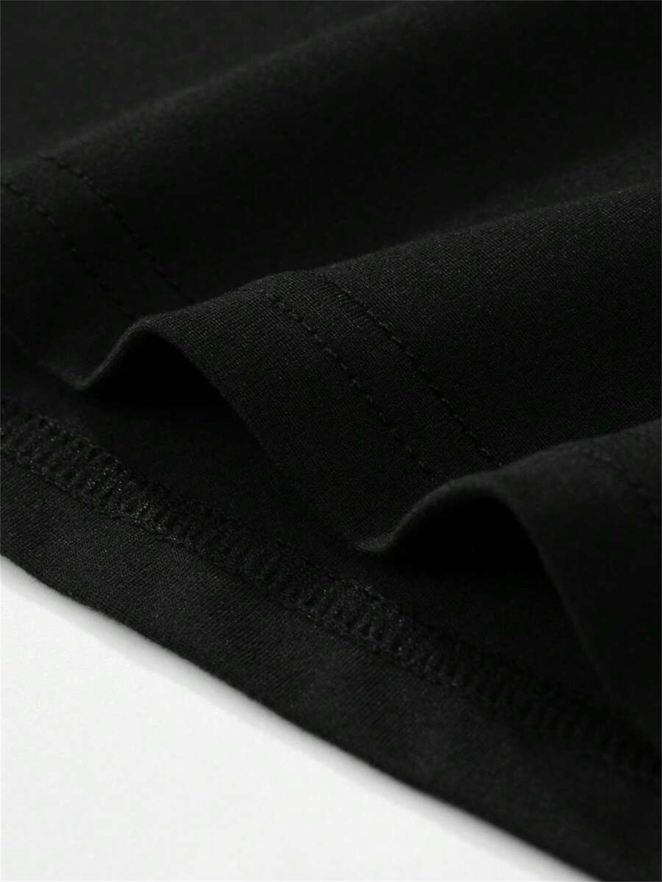 Men's Slim-Fit Zip Shirt with Short Sleeves, Featuring a Minimalist and Trendy Style. Designed with a Half-zip Collar, It Is Made of Soft, Skin-friendly Stretch Fabric That Is Breathable and Sweat-wicking. The Form-fitting De - ayq