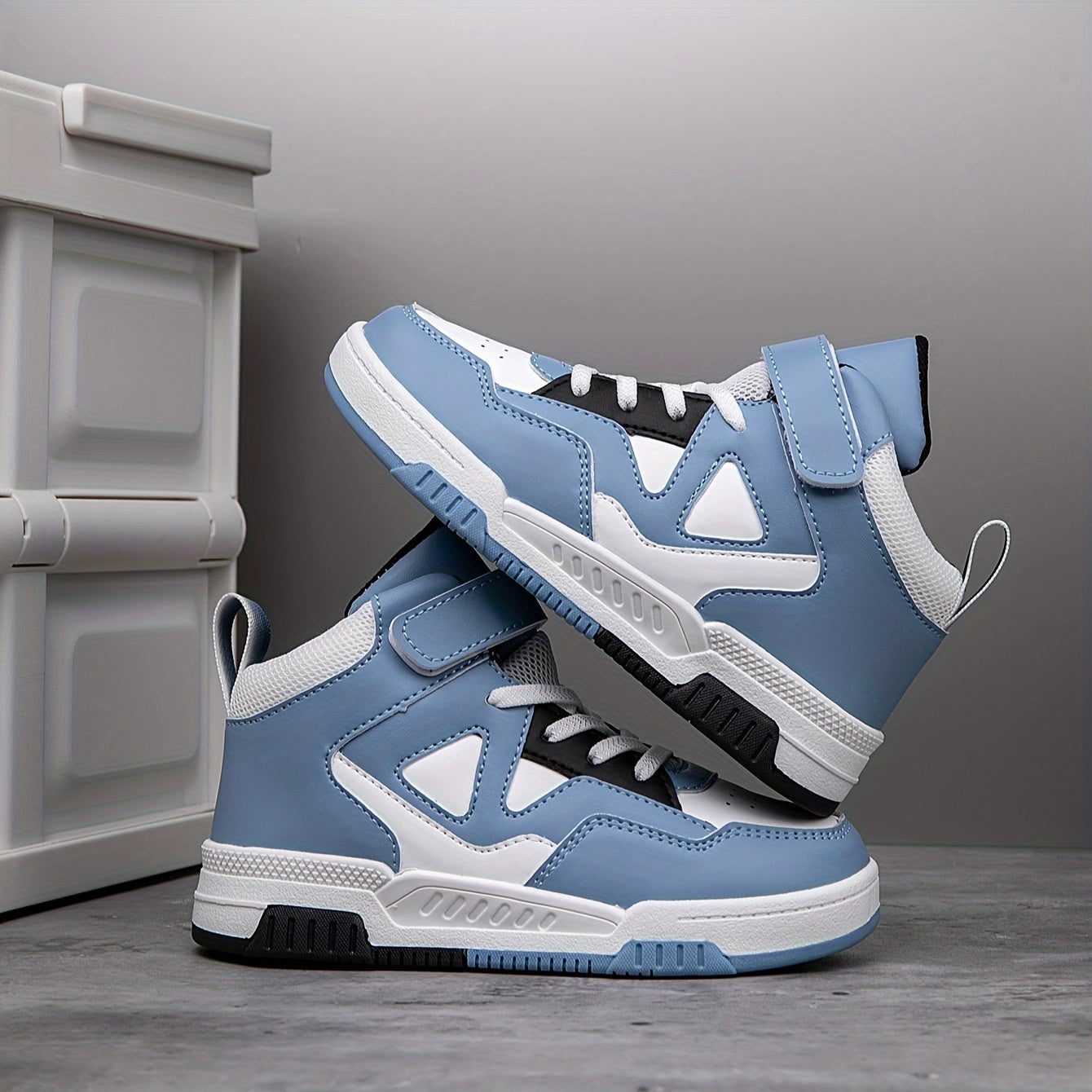 Youngsters' High-Top Sneakers with Hook-and-loop Fastener Closure - Vintage Geometric Print, Breathable & Non-Slip for Boys and Girls - Perfect for Running & Casual Wear