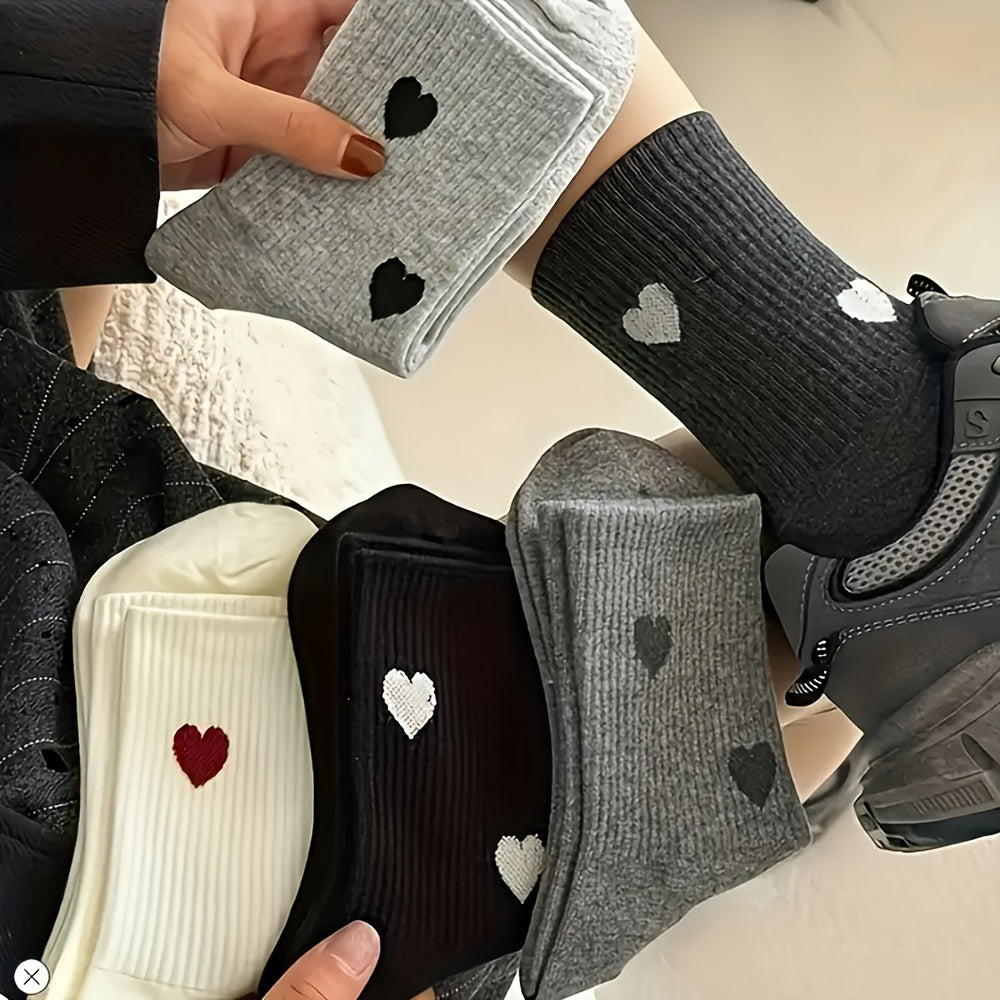 Women's 5 Pairs Mid-Calf Heart Pattern Socks, Soft Polyester