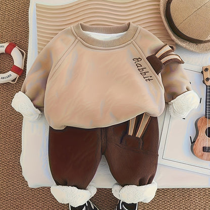 Baby Boys' Winter Warmth Fleece-Lined Sweatshirt & Pants Set - Soft & Brown Round Neck Outfit with Cuffs, Machine Washable Toddler Clothes for Autumn/Winter, Cozy Casual Playwear for Cold Weather, for Outdoor, Thick