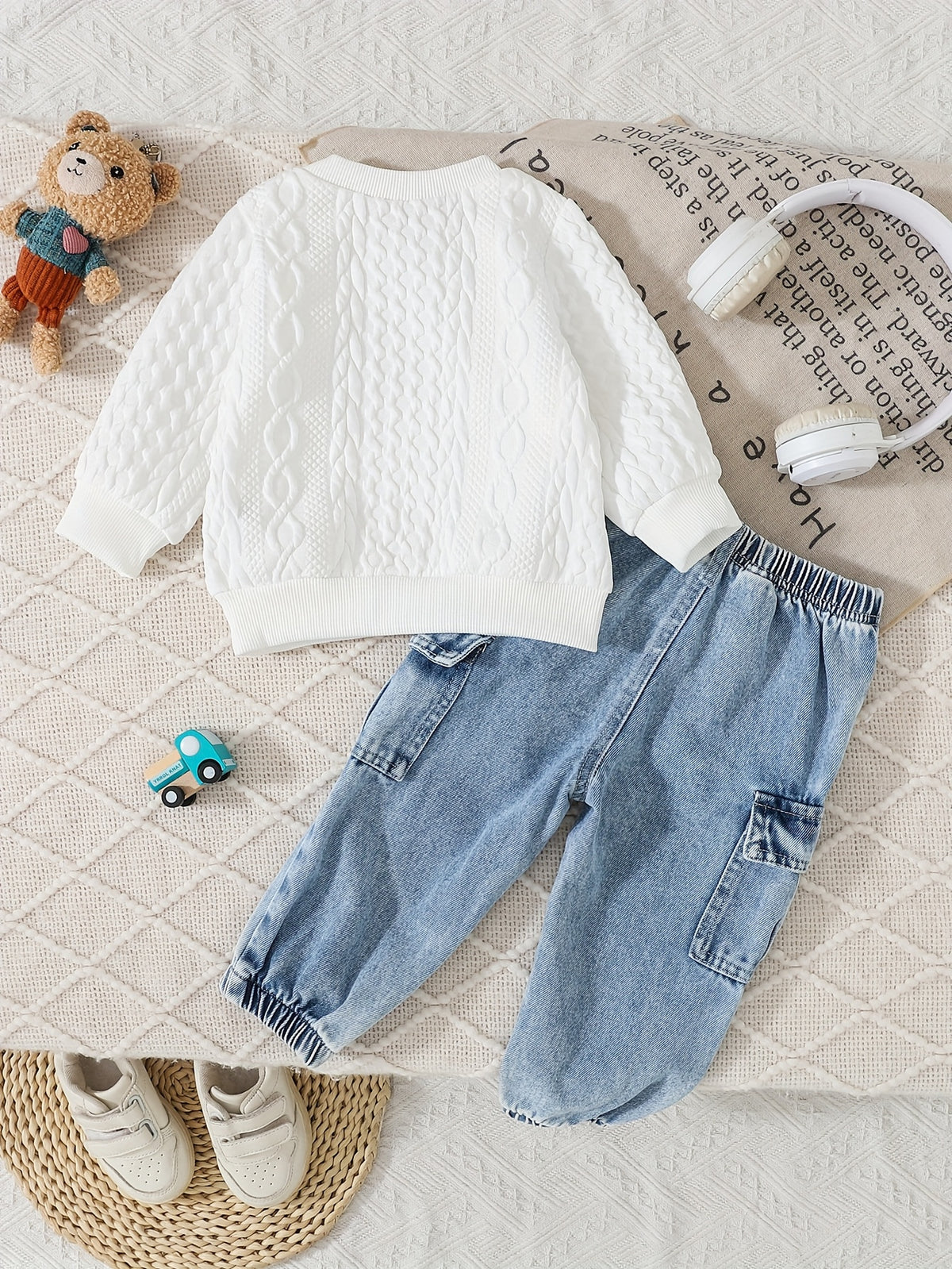 Cute Baby Boy Fall Set: Bear Sweatshirt & Denim Jogger Pants - ayq