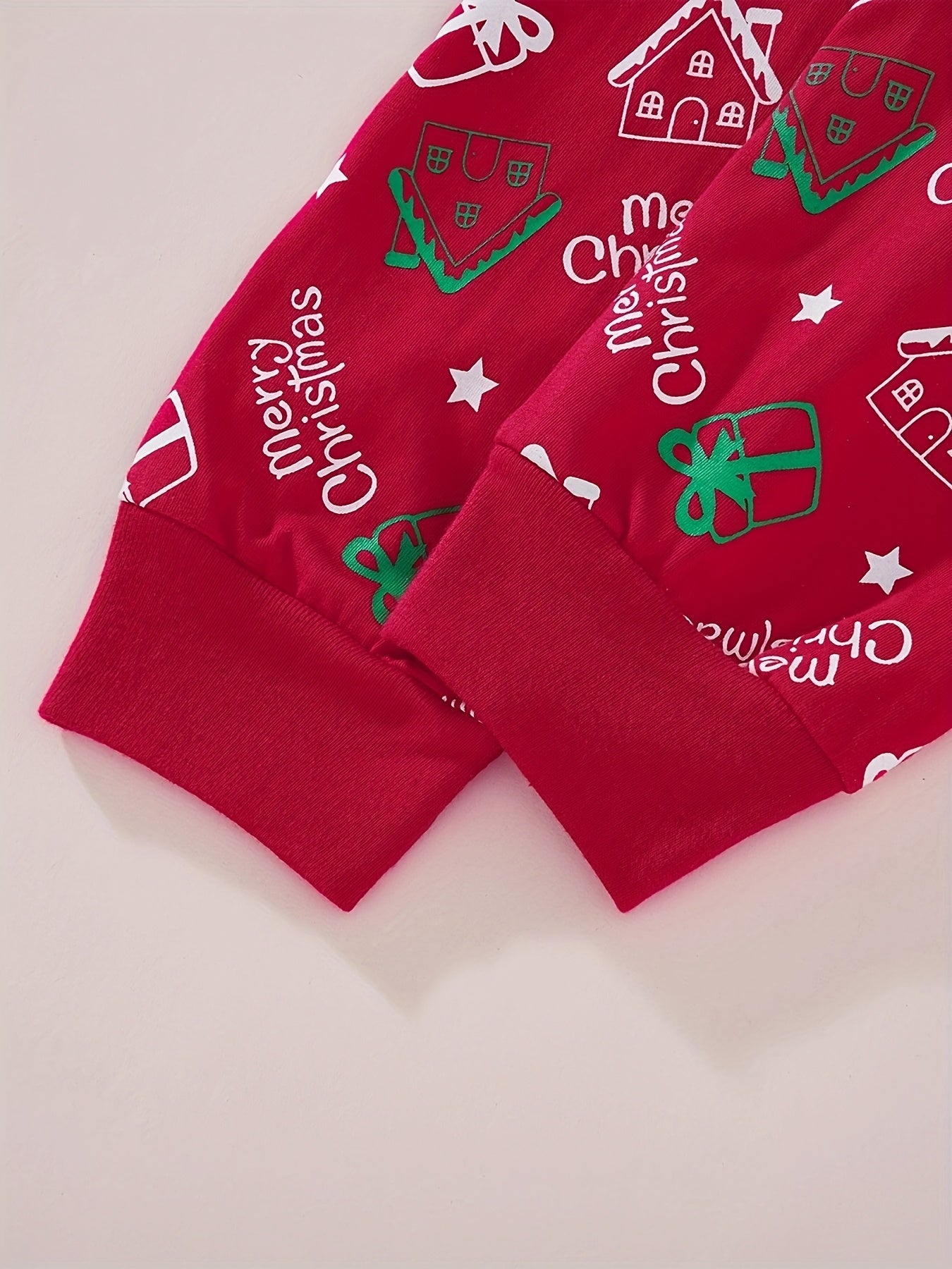 Christmas Set Pajamas Boys and Girls Red Father Christmas Cotton Flame Retardant Suit Christmas Gift Sleigh Car Red Pajama Set Loungewear Two Pieces