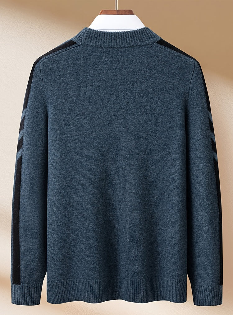 This Thick, Round-Neck Long-Sleeve Sweater for Men Features a Soft And Comfortable Design with Stylish Striped Edges, Perfect for Outdoor Gatherings And Everyday Wear, And Can Be Layered