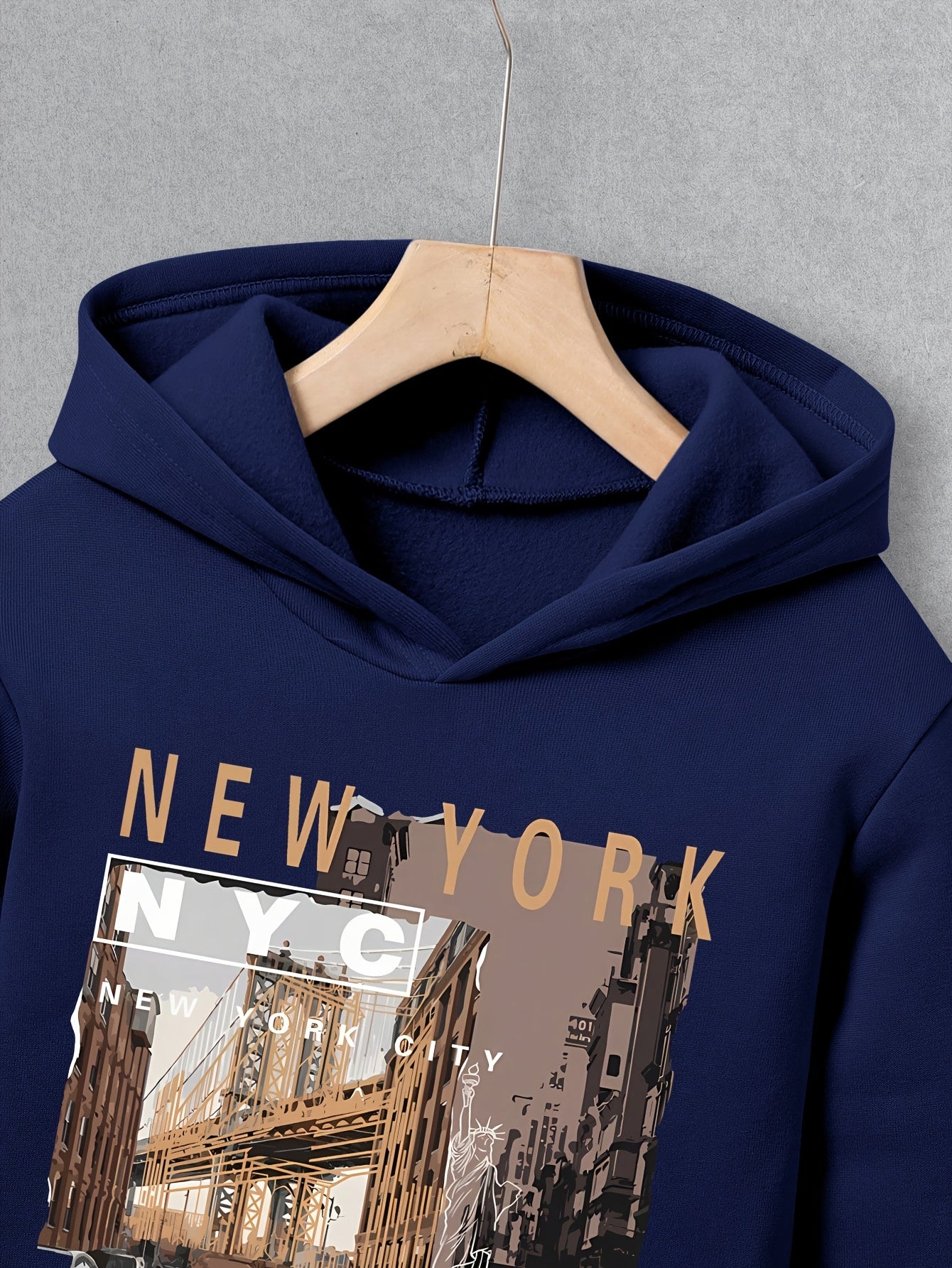 Boys' Fashionable Hooded Fleece-Lined Warm Long-Sleeve Sweatshirt with Scenic Print + Straight-Leg Comfortable Loose Pants Winter Outing Two-Piece Set, Perfect for Outdoor