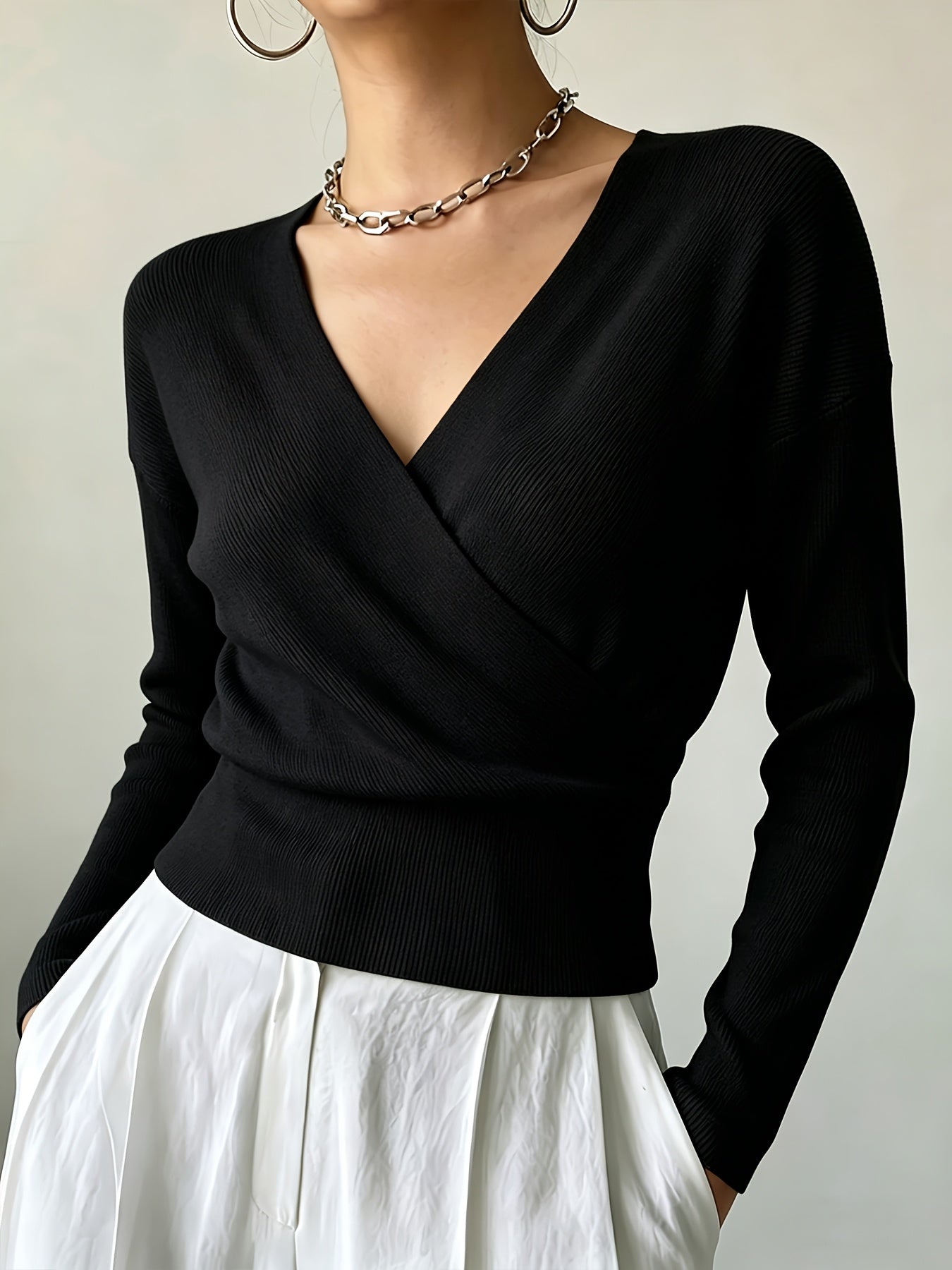 Women's Elegant Cross-Collar V-Neck Pullover Knitwear for Fall/Winter