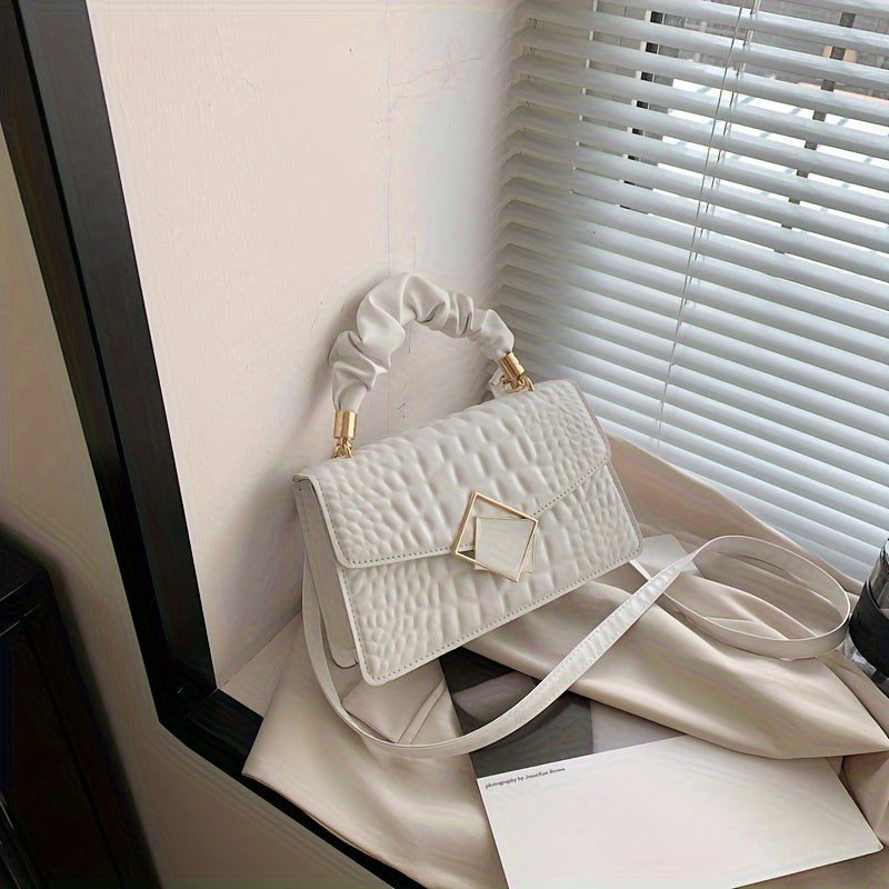 Wrinkled Tote Bag with a Crossbody Design