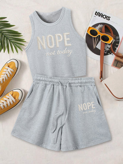 Casual Printed Vest and Shorts Set with Drawstring Pockets