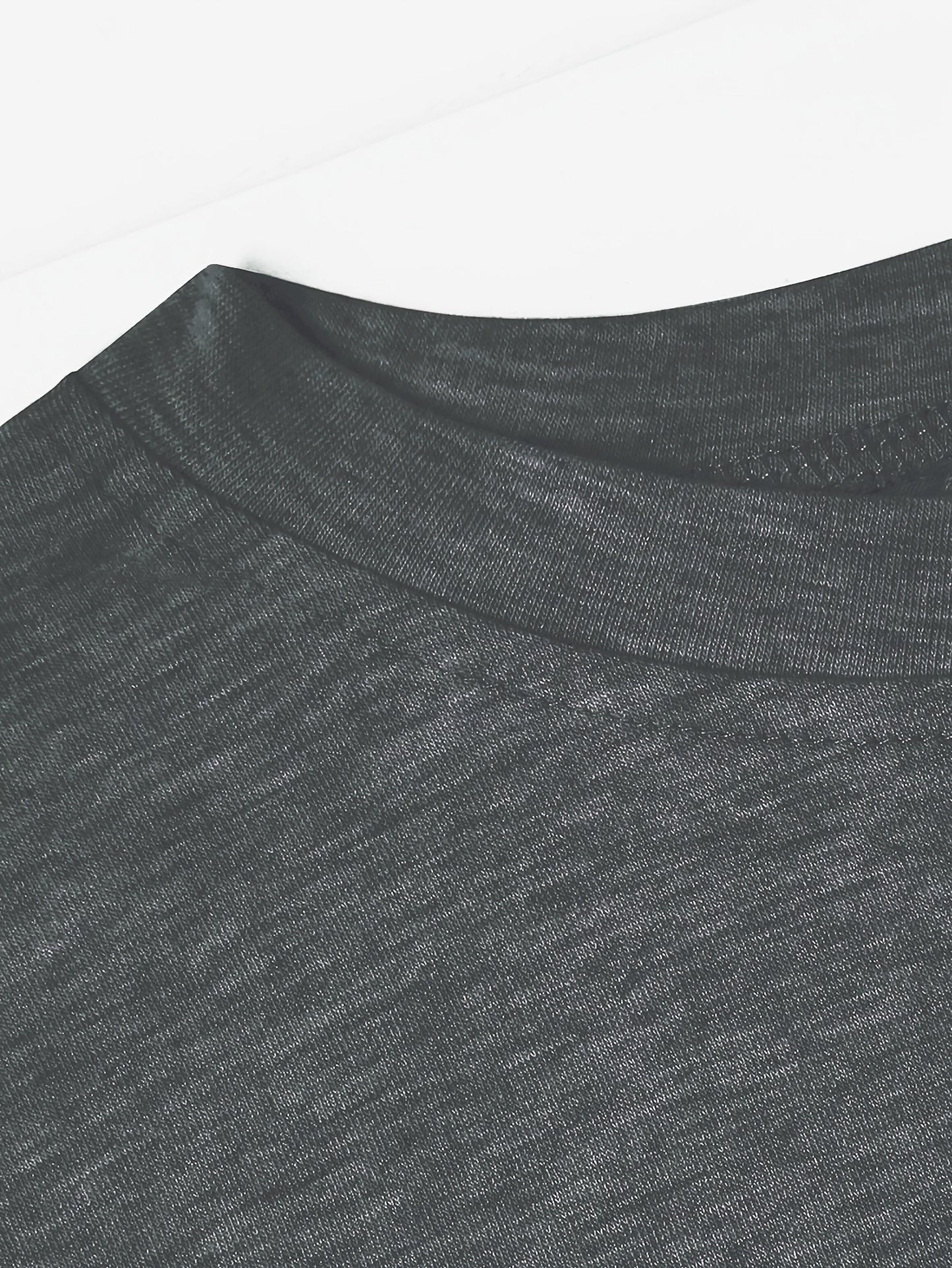 Women'S 2026 New Year Print T-Shirt - Red with Golden Number 2026 & Snowflake Design, Casual Round Neck Tee for Spring/Summer, Casual Wear Tops, |festive Tshirt|round Neck Tee, Christmas T Shirt