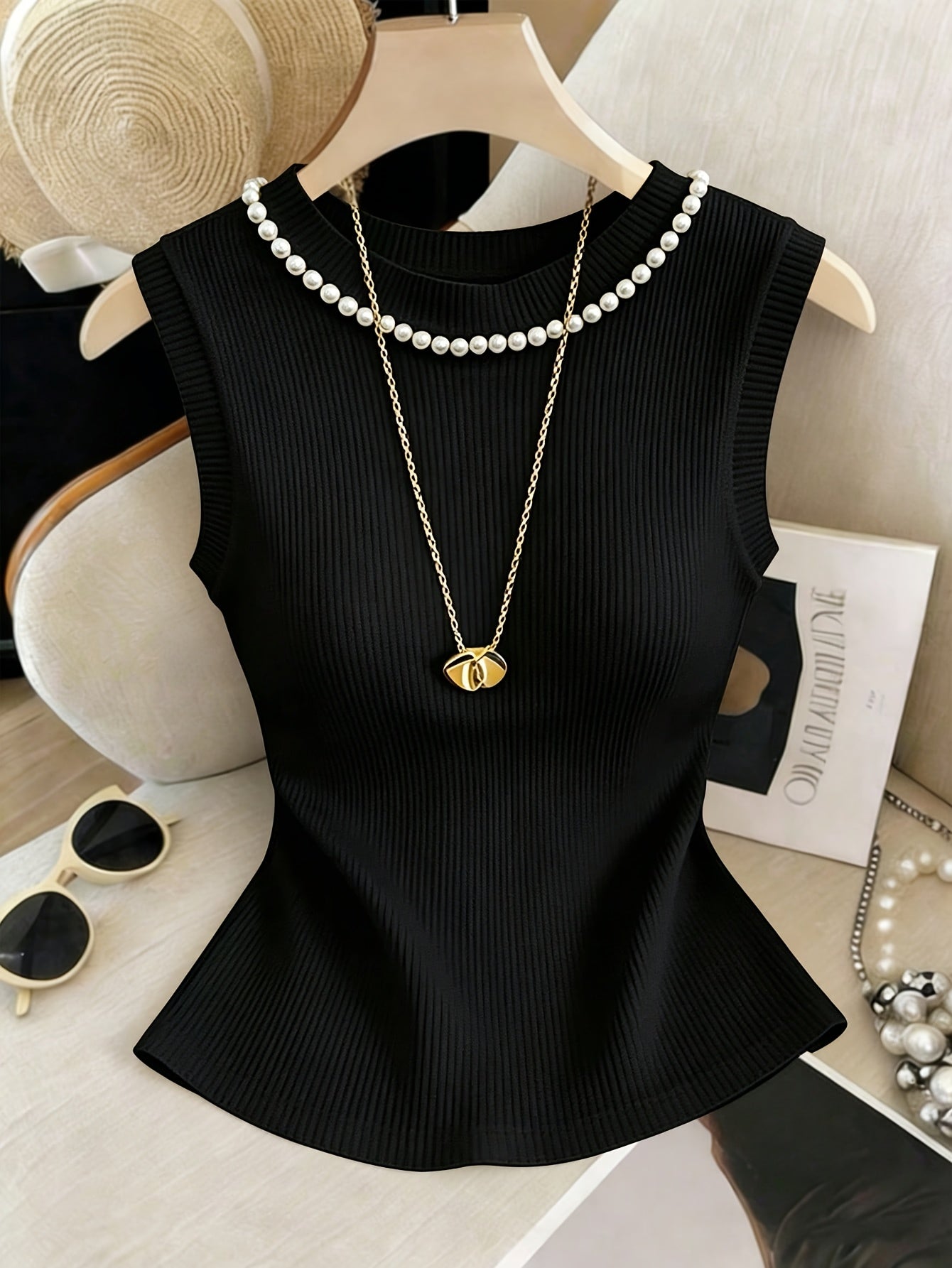 Women’s Elegant Pearl-Embellished Sleeveless Slim-Fit Top