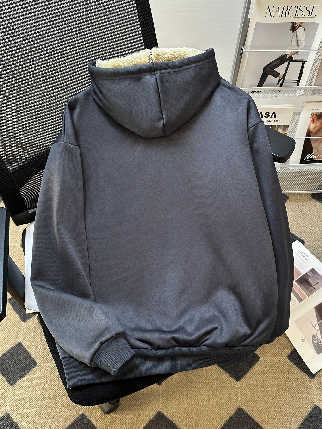 Women'S Plus Size Winter Warm Hooded Sweatshirt with Merry Christmas & Happy New Year Print - Thick Fleece-Lined Oversized Pullover, Cozy Casual Sweater for Christmas, Halloween Gifts, Christmas Sweatshirt, Festive Clothing,