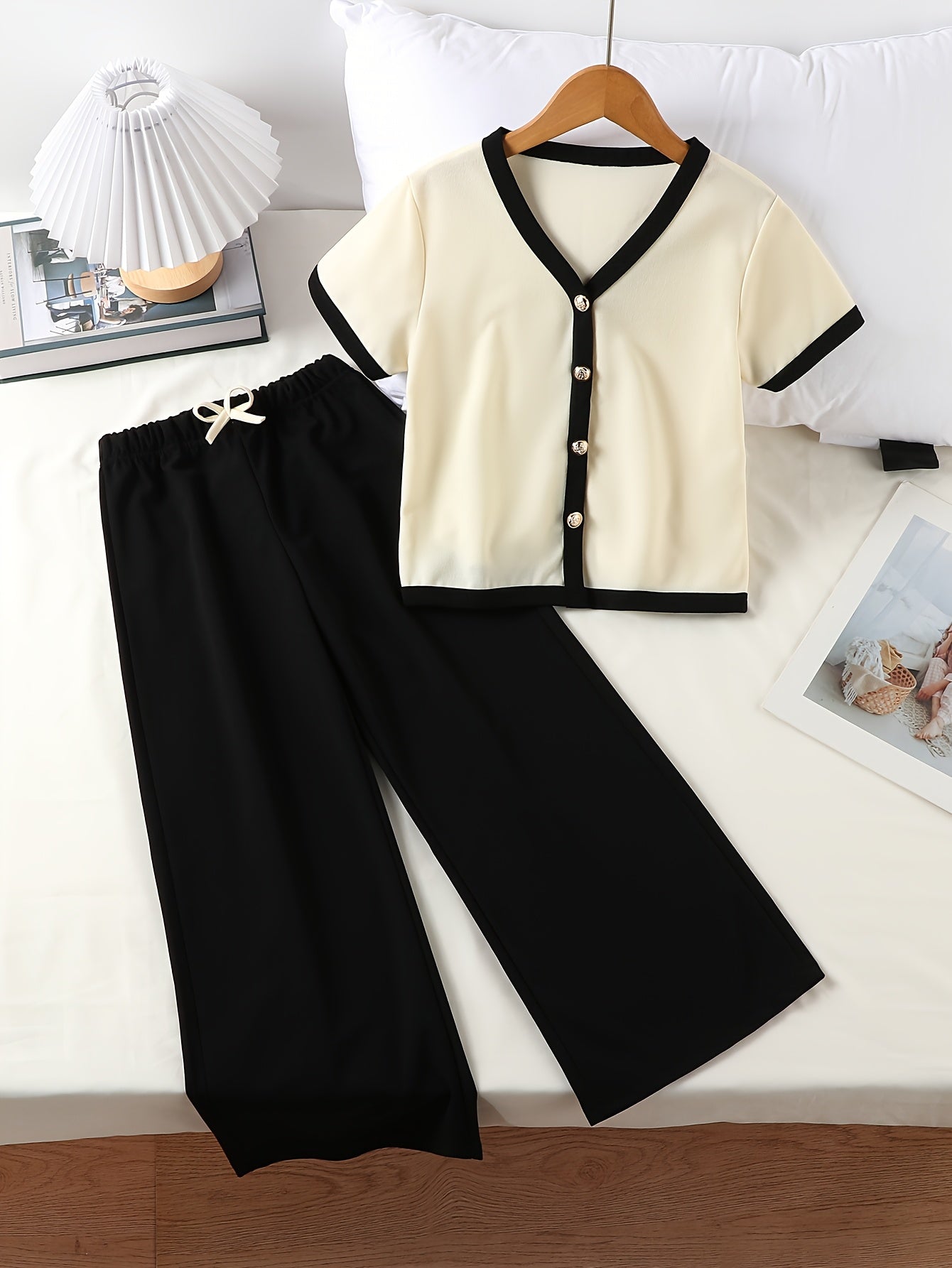Girls' Casual Two-Piece Set: Color Block V-Neck Shirt & Pants