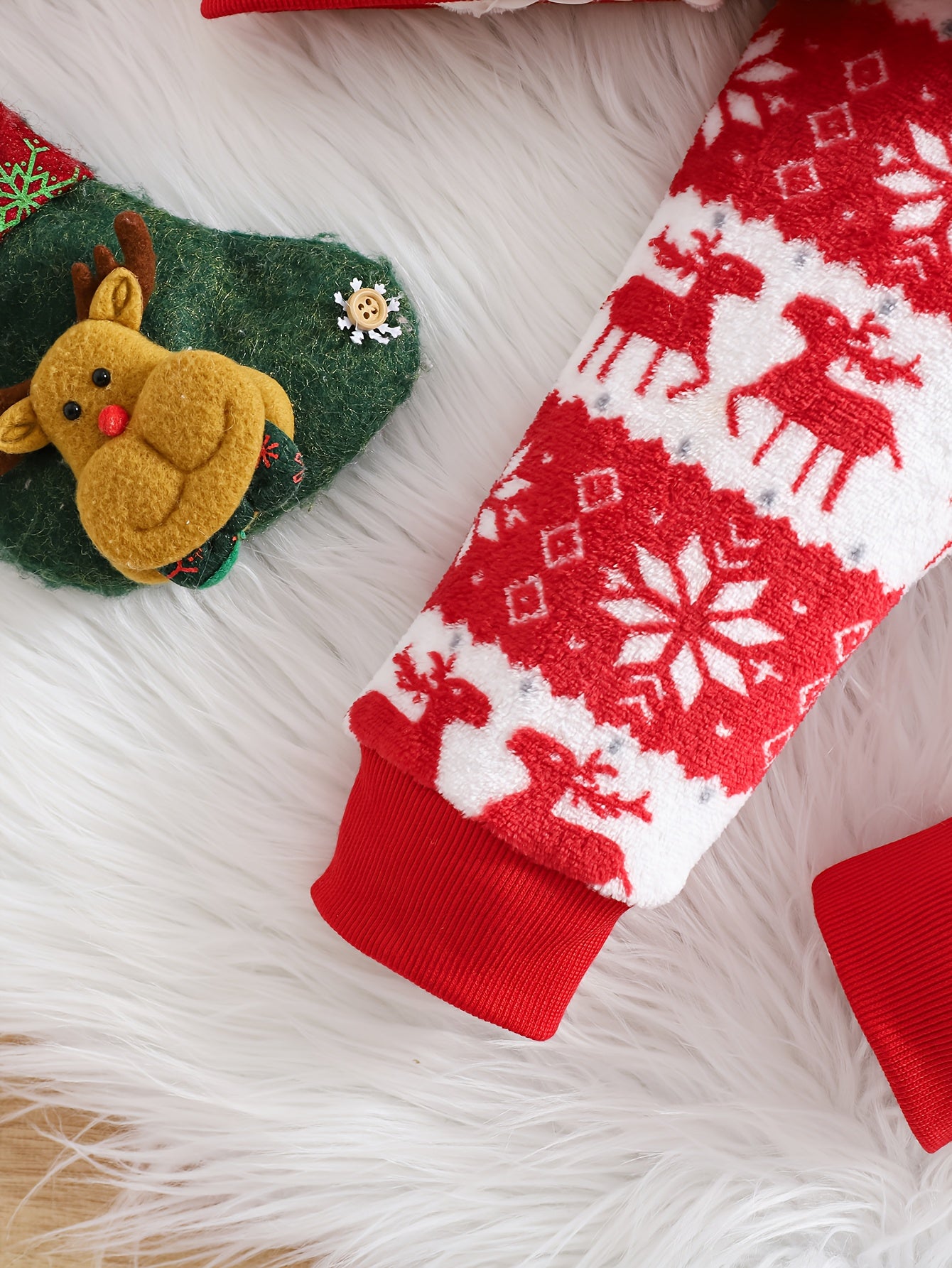 2pcs Girls' Cute Deer Print Fashionable Thick Flannel Set for Autumn/Winter, Soft and Comfortable Warm Outfit, Versatile Casual Attire with Outdoor Activities, Winter Clothing, Autumn Fashion, Stylish Kids' Wear, Playful Desi