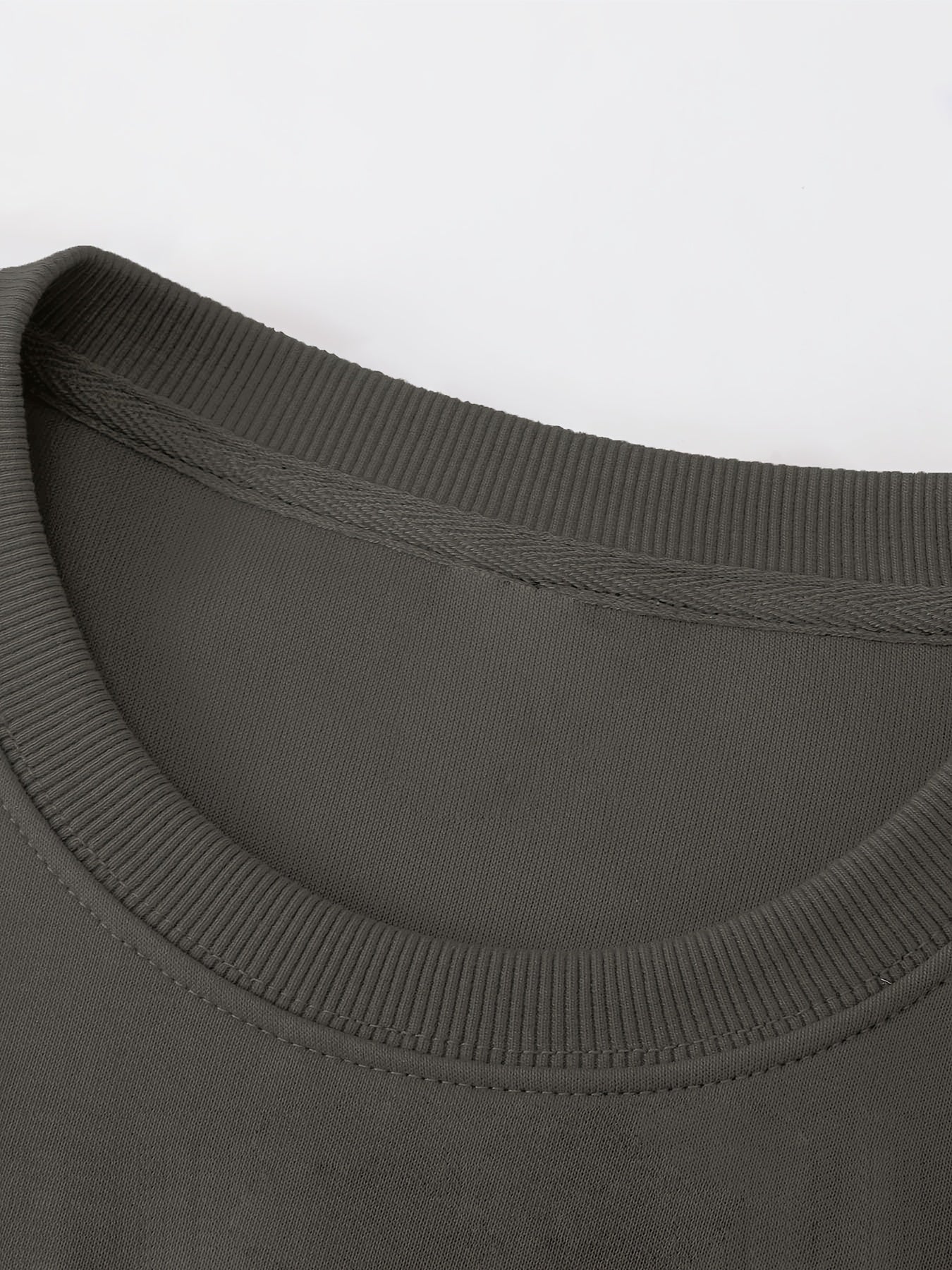 Men'S Happy New Year Sweatshirt - Light Grey with Orange Lettering - Regular Fit Crewneck Pullover for New Year'S Eve, NYE Parties & Casual Attire - Non-Permanent Celebration Sweater for Everyday & Special Occasions, New Year