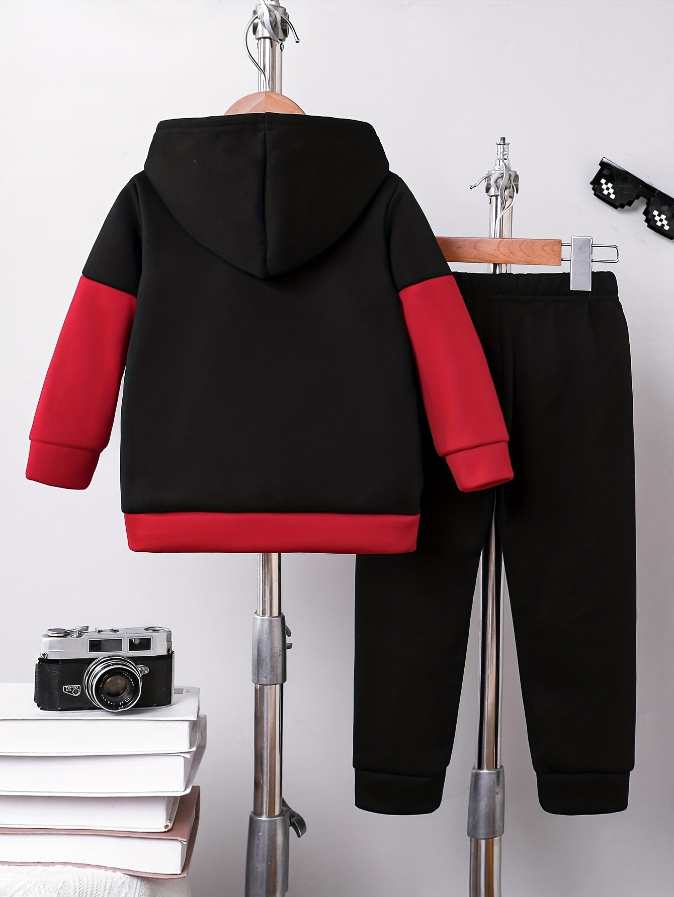 2pcs Boys' Autumn/Winter Fleece-Lined Hooded Zip-Up Jacket and Pants Set with Bird Print, Simple Color Block Design with Pockets, Fashionable Sporty Outfit for Outdoor Activities and Daily Wear, 100% Polyester Knit Stretch Fa