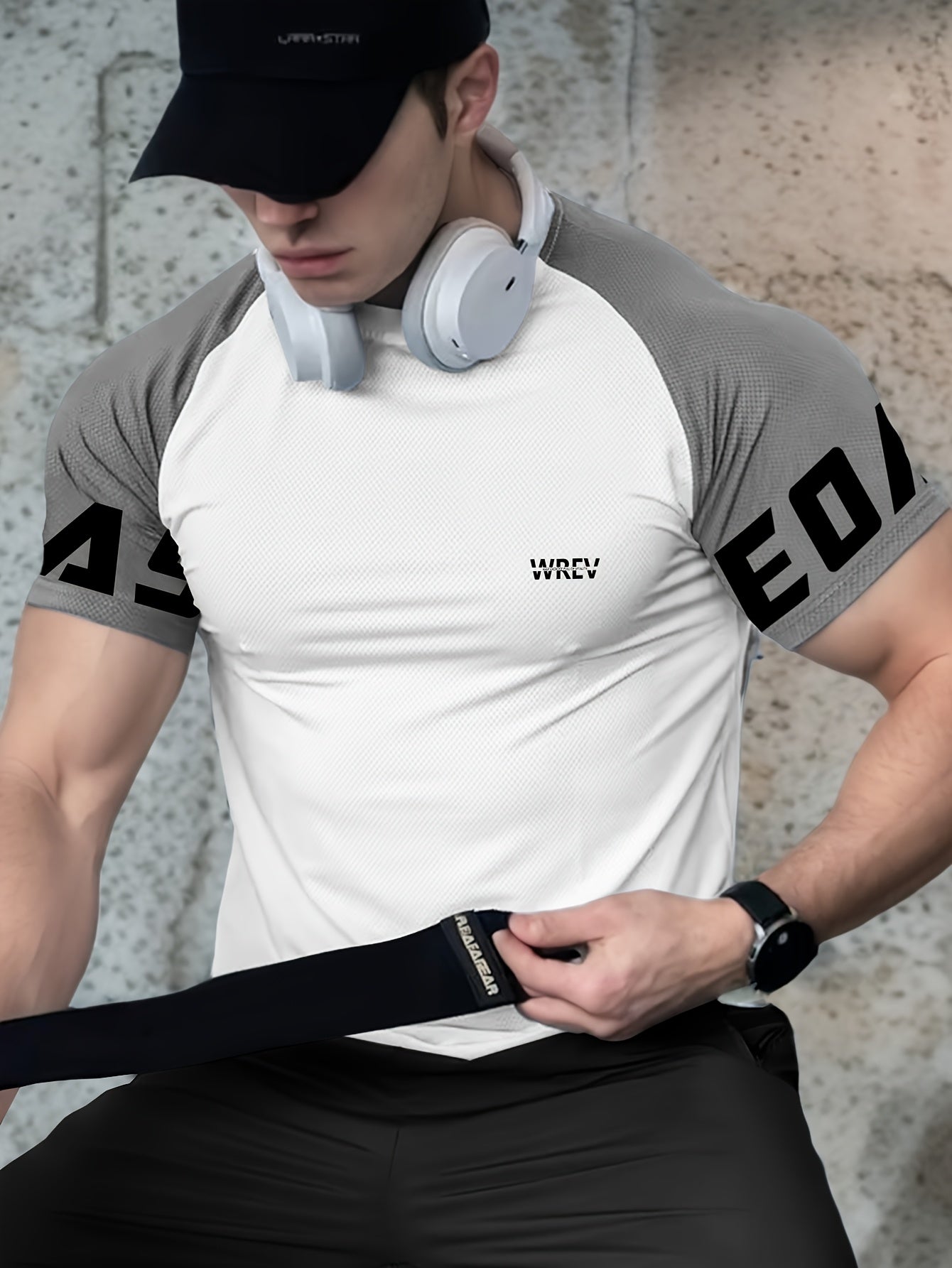Men's Quick-Dry Breathable Mesh Sports T-Shirt - Summer Gym Workout Top with Contrast Black  White Sleeves  for Man Letter Print, Slim Fit for Running Training Casual Wear, Breathable Running Gear   Sporty Casual Tee   Mesh