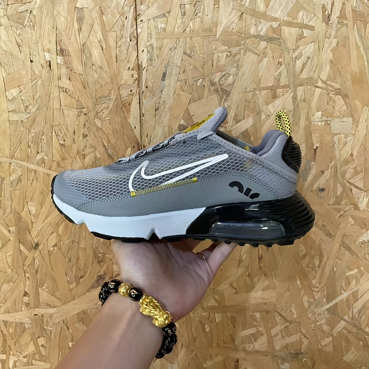 Nike Air Max 2090 Women's Running Sneakers - Lightweight Fabric