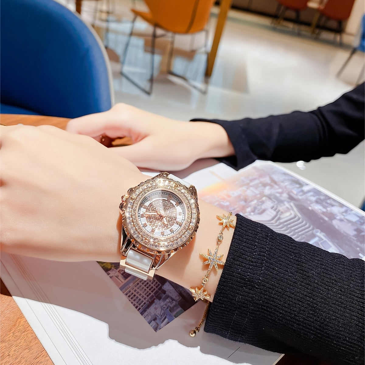 Elegant Women's Quartz Watch with Stainless Steel Band