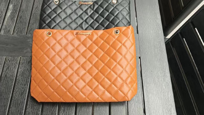 1pc Women's Large Capacity Bucket Bag - Chunky Chain Strap Shoulder Bag with Buckle Closure, Armpit/ Grid (Choose), Casual to Dressy Tote Suitable for Women