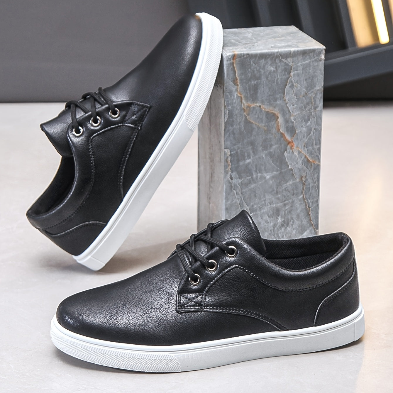 Men's Casual Low-Top Sports Skate Shoes Breathable Comfort