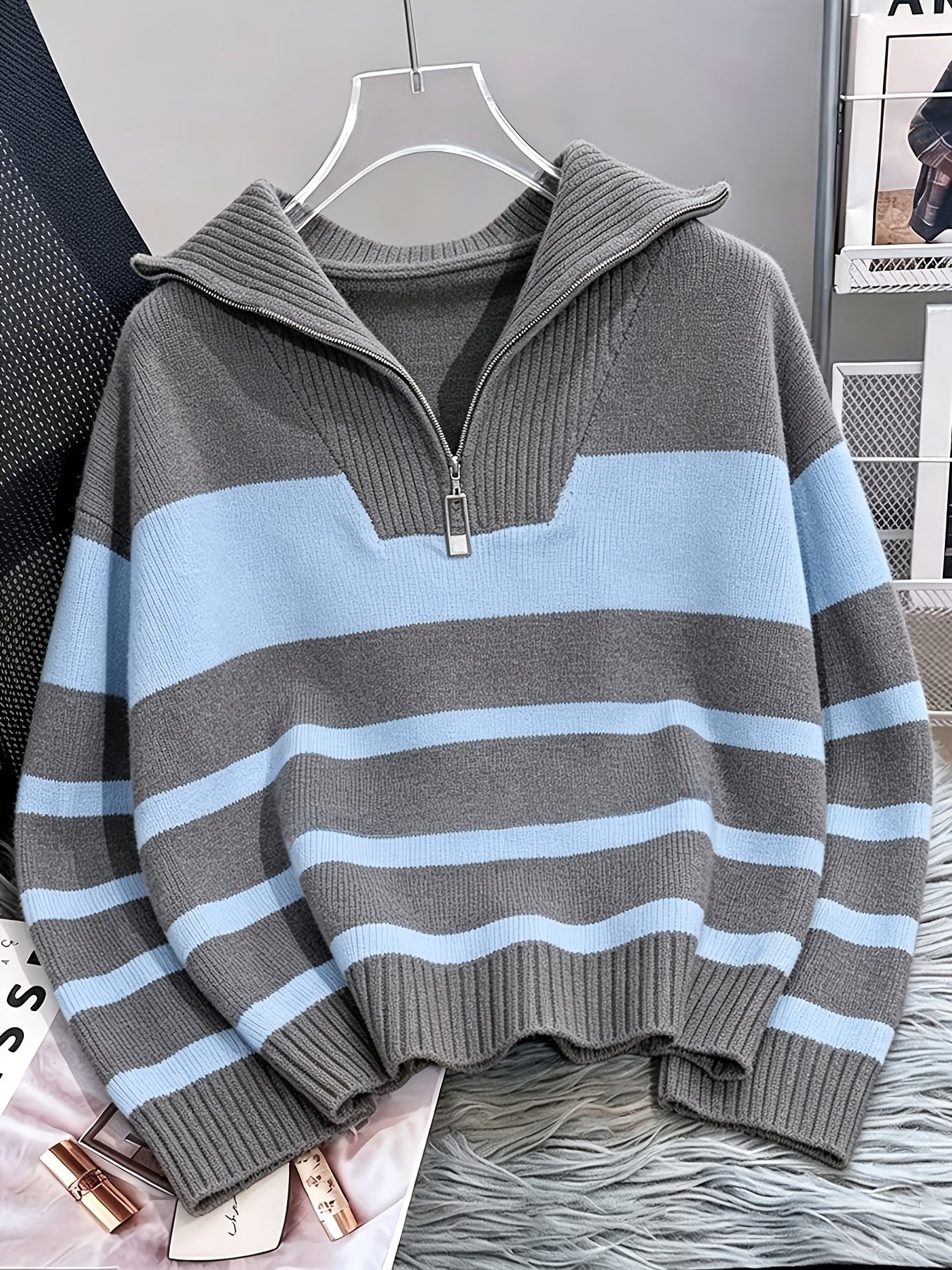 Women's Striped Zip-Up Sweater with Thickened Inner Layer