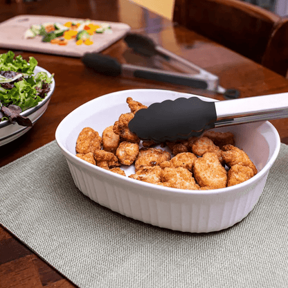 Sturdy Kitchen Tongs Made of Stainless Steel with Silicone Ends - Resistant to Heat, Equipped with a Locking Feature for a Secure Grip, Offered in Lengths of 17.78 cm, 22.86 cm, And 30.48 cm, in Black.