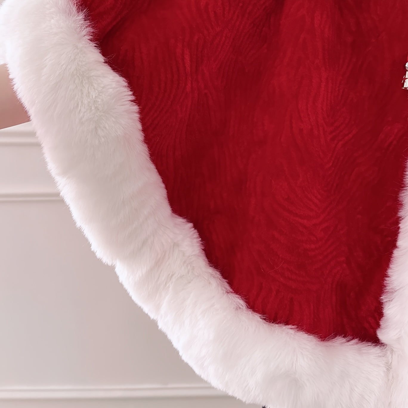 Festive Shawl Wrap with Faux Fur Trim and Pearl Accents - 100% Polyester Christmas Poncho Cape for Party and Wedding, Warm Decorative Inelastic Shawl for Winter, Hand Washable