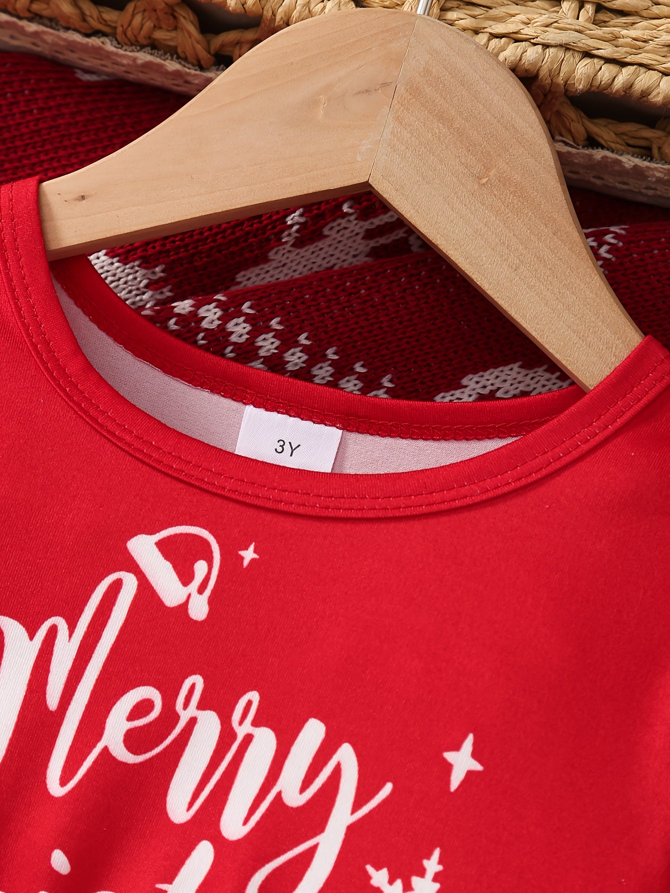 2pcs Girls' Long Sleeve Christmas Santa Claus Letter Print Irregular Skirt + Pants Set, Holiday Outfit, Seasonal Clothing, Festive Design, Elegant Style, Quality Stitching, Comfortable Fit, Twopiece Outfit, Matching Set, Holi