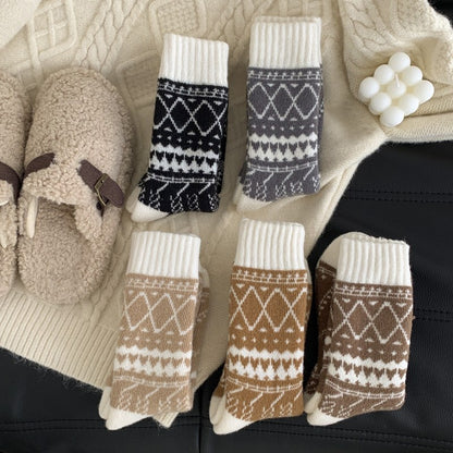 5 Pairs Women's Warm Winter Socks with Ethnic Diamond Pattern