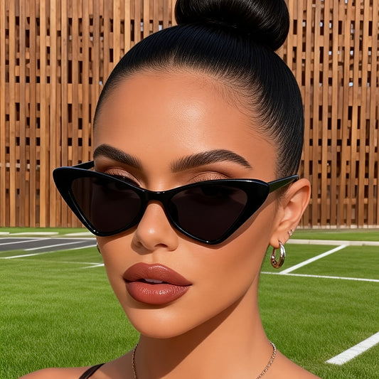 Unisex Vintage UV400 Classic Chic Plastic Sunglasses