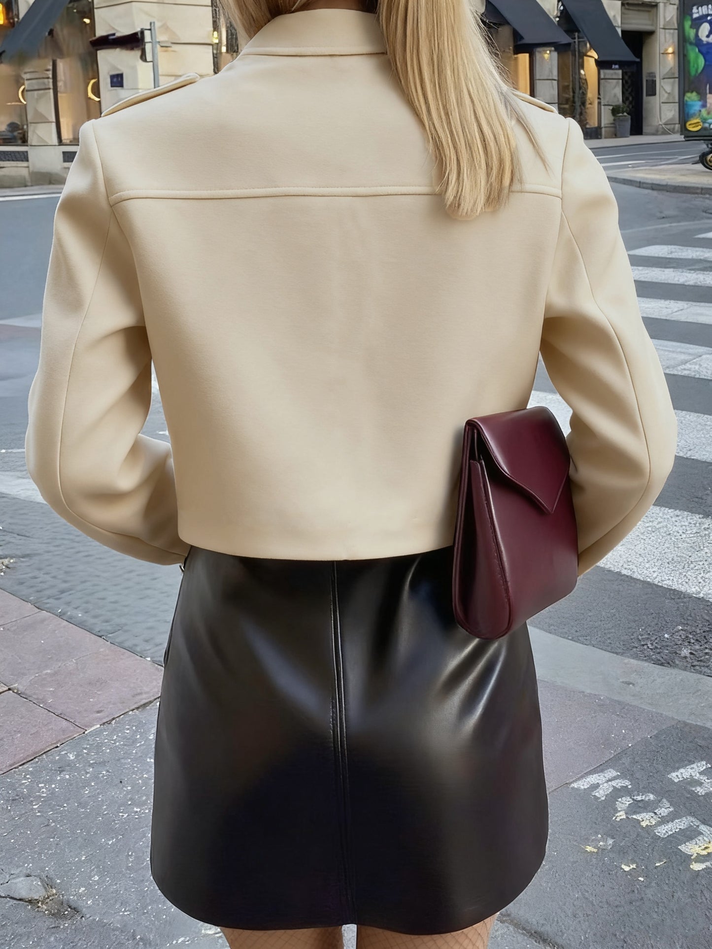 Women'S Burgundy Round-Neck Long-Sleeve Jacket with Pockets And Button Closure for Autumn And Winter, Stylish And Casual.