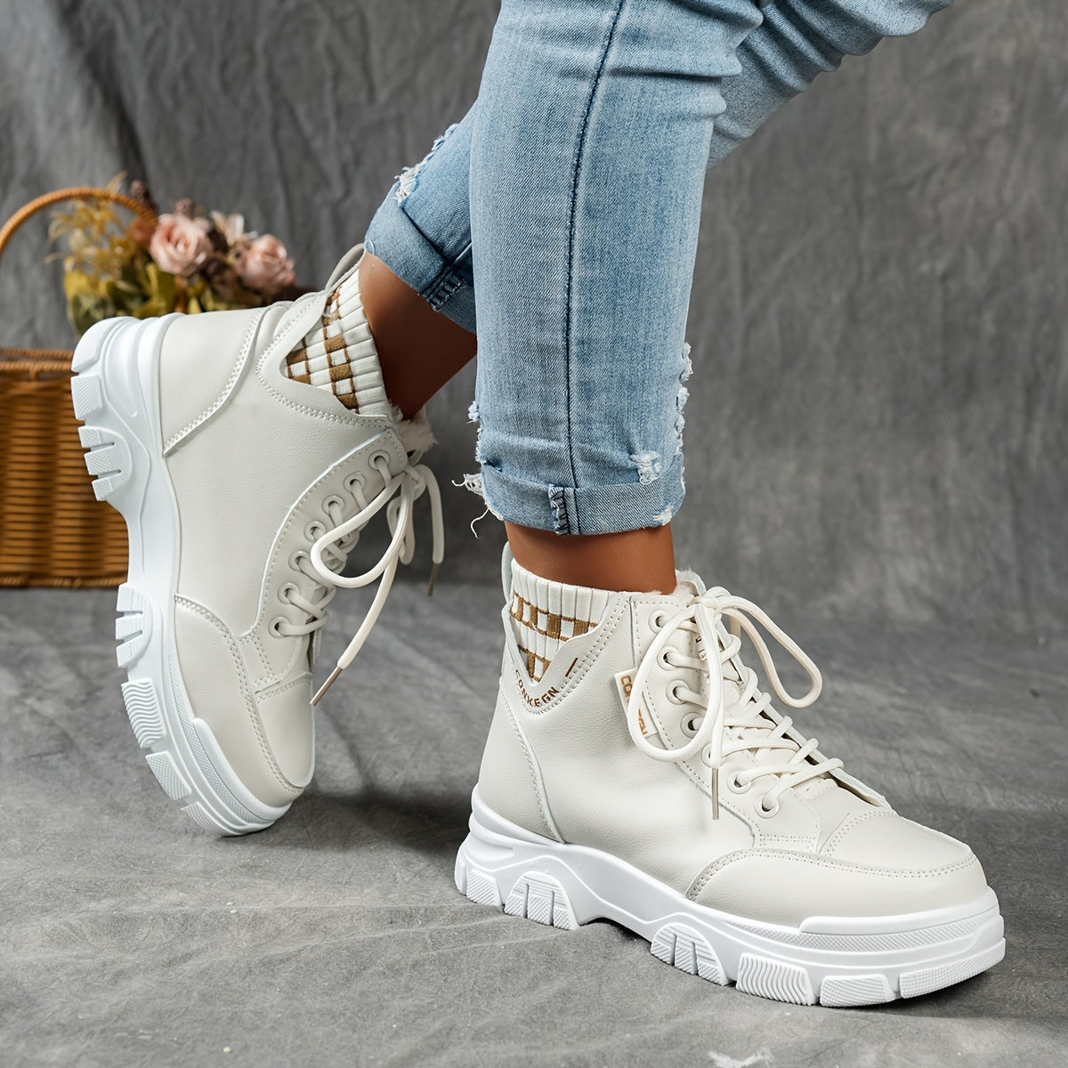 gfhfgjjfg Women's Casual High-Top Platform Ankle Boots with Lace-Up Closure, Thick Rubber Sole & Faux Cover Upper - Winter Warm Round Toe Boots for Casual Attire (Black/White/Beige), Comfortable Footwear, Durable Traction Foo