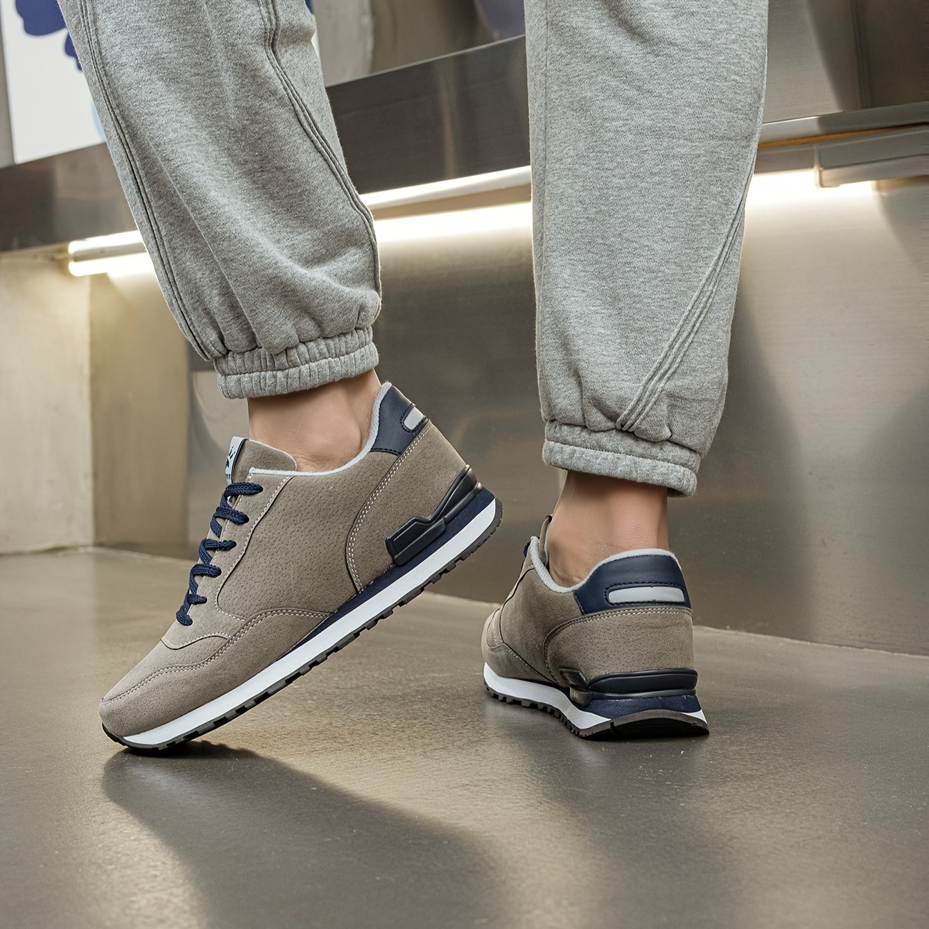 Men's Non-Slip Sneakers - All-Season Lace-Up Sneakers with Cushioned PU Sole, Beige/Blue Accent Low-Top Design for Gym, Hiking, Everyday - Non-Marking Tread, Durable  Easy-Clean Casual Shoes, Hiking Sneakers, Gym Footwear, R