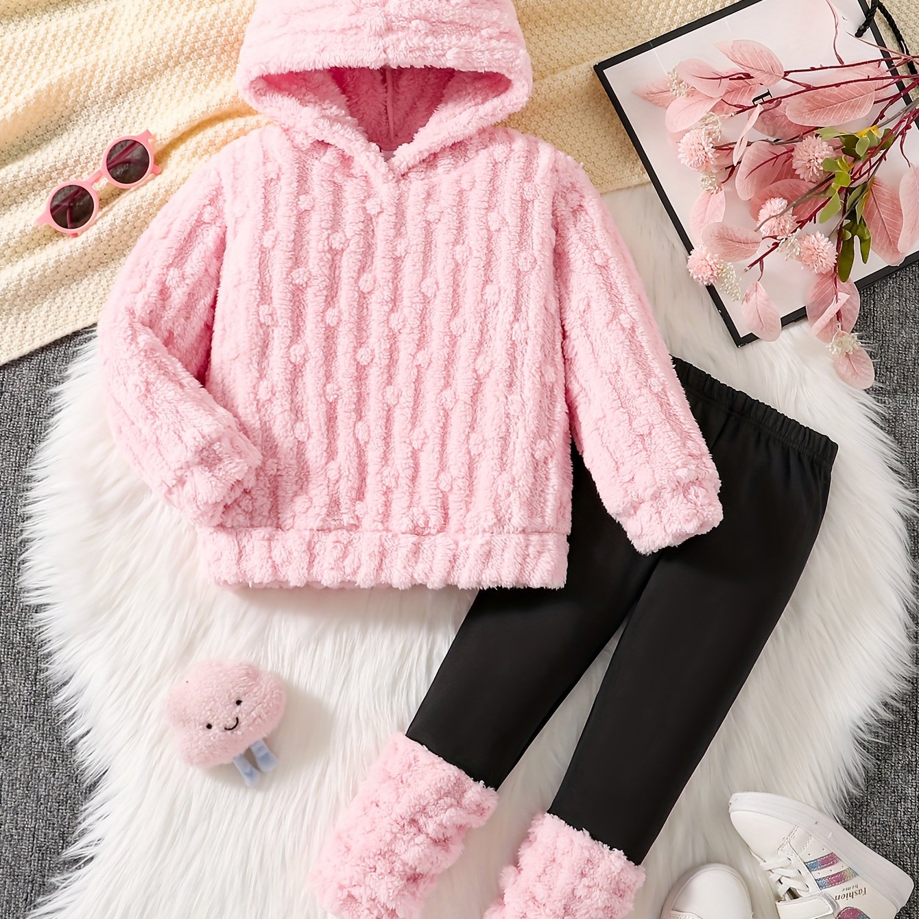 2pcs Girls' Warm Plush Hooded Jacket + Pants Autumn and Winter Style Girls' Cozy Fleece Pullover Sweatshirt with Warm Pants Cute Fashion Street Vertical Stripe Polka Dot Windproof Set Comfortable Soft 4-5-6-7-8 Years Old Suit