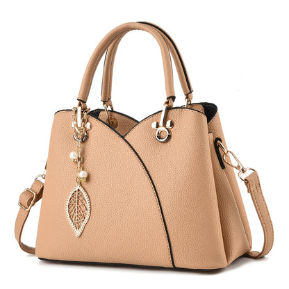 Fashionable Handbag for Women - Elegant Tote with Zipper Closure and Polyester Lining